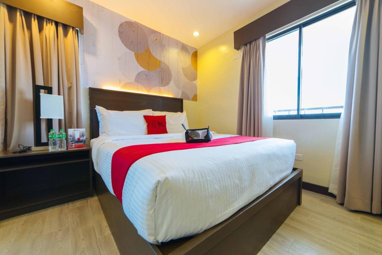 ホテル Reddoorz Premium @ Sta Rosa Tagaytay Road Silang エクステリア 写真