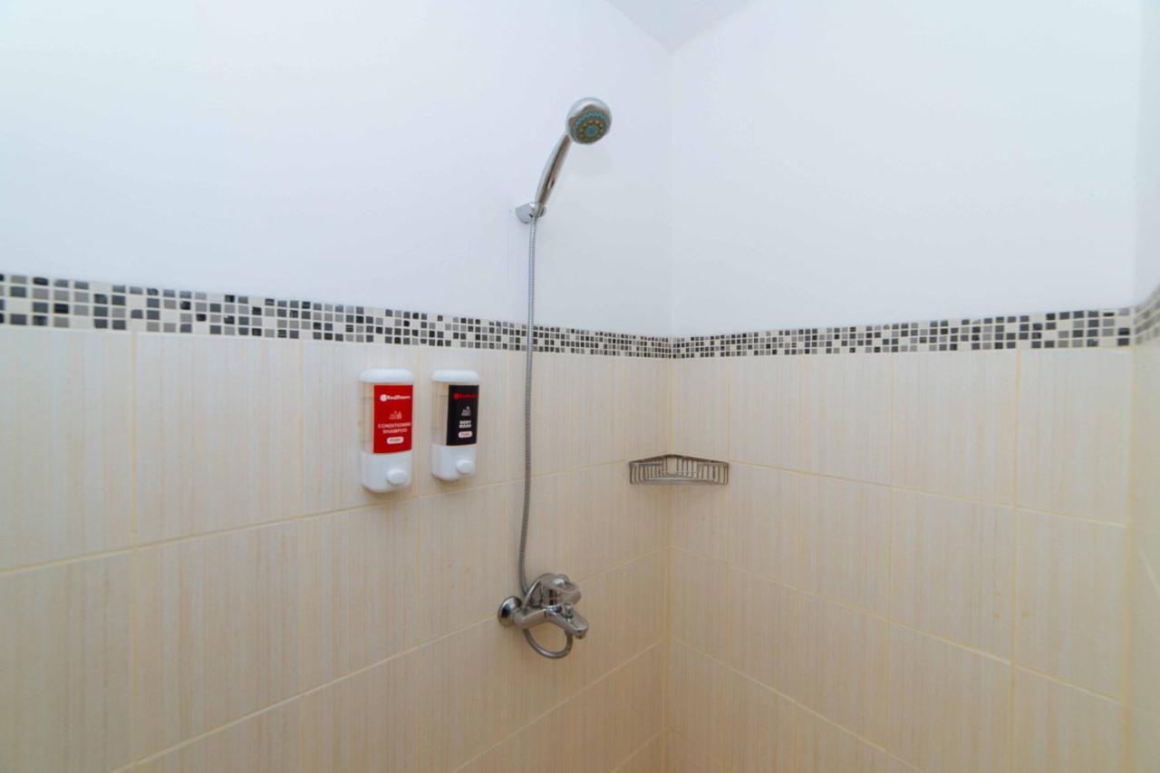 ホテル Reddoorz Premium @ Sta Rosa Tagaytay Road Silang エクステリア 写真